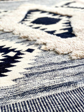 Load image into Gallery viewer, Cream Textured Rug