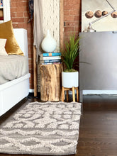 Load image into Gallery viewer, Grey Textured Rug - Cushy Home Decor