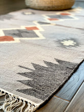 Load image into Gallery viewer, Grey Contemporary Rug - Cushy Home Decor