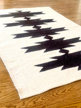 Load image into Gallery viewer, Cream Lexy Handwoven Rug
